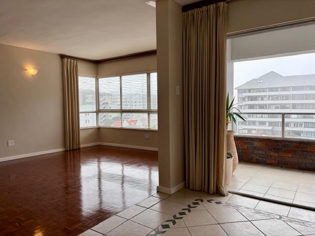 To Let 4 Bedroom Property for Rent in Sea Point Western Cape